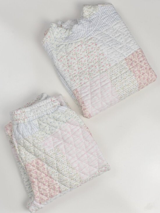 Sunkissed Coconut Tops - Sunset Coconut Patchwork Quilted Floral Sweatshirt and Sweatpants - XS
